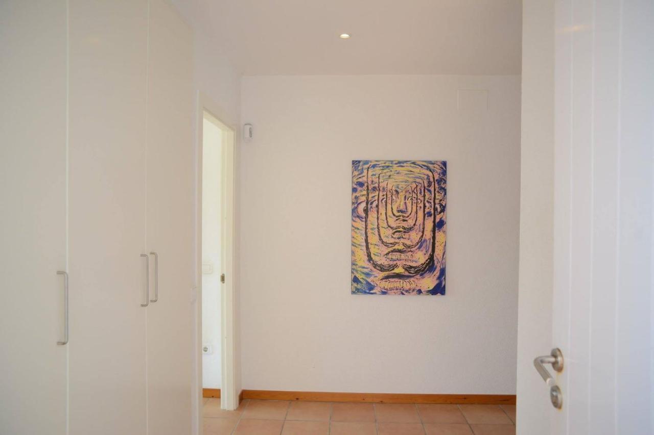 Beachfront Duplex With Terrace And Sea Views - Cadaqués Exterior photo